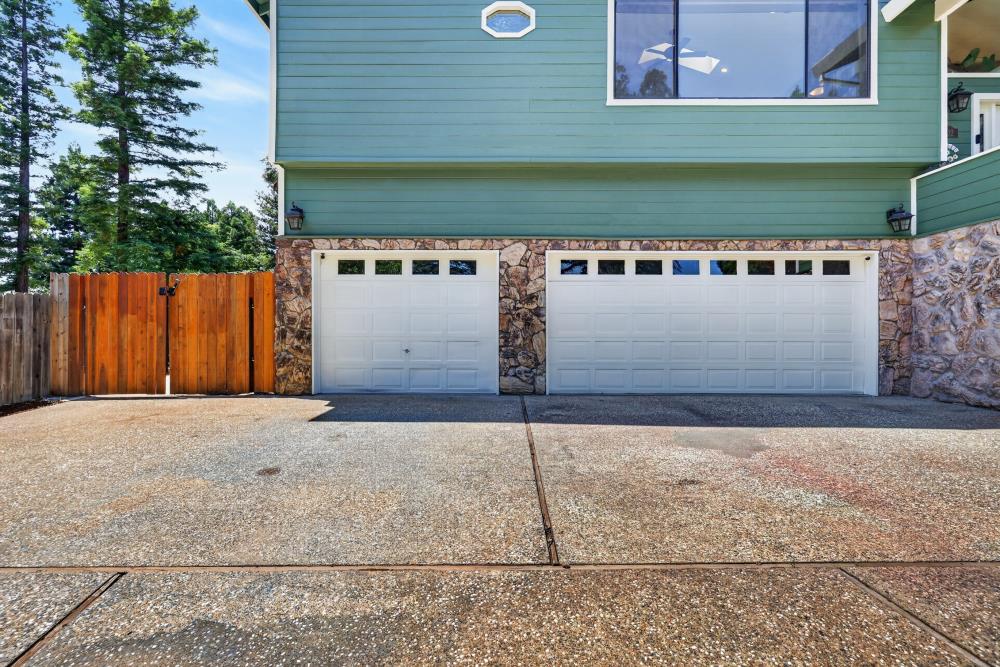 102 Puffer Way