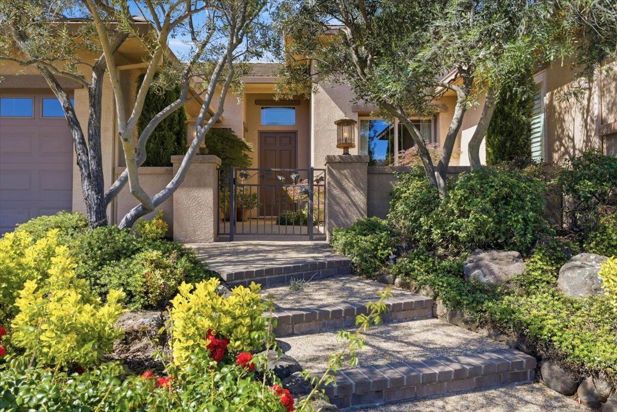 2471 Walden View Lane