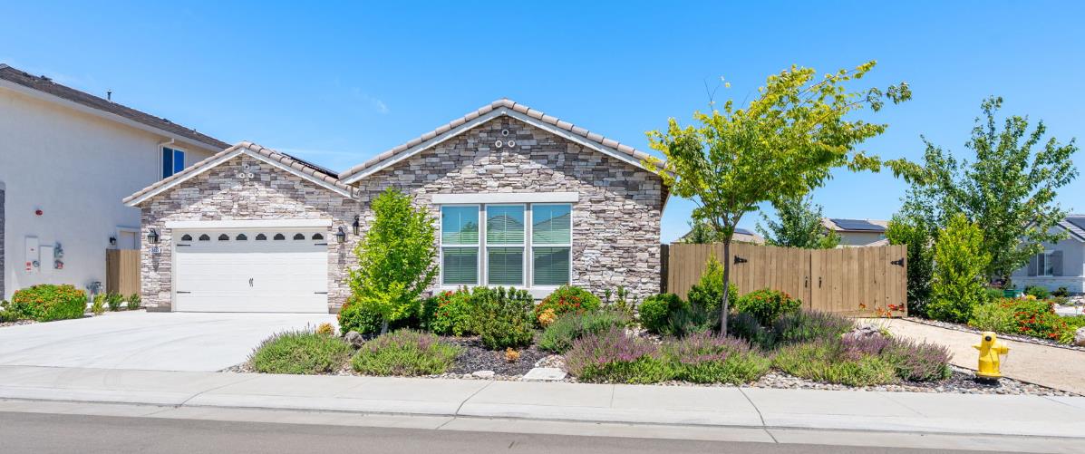 3009 Tulip Way