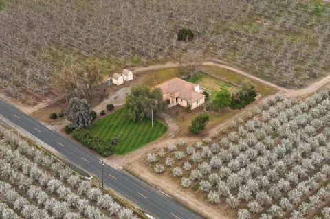 2306 Young Road Modesto CA 95358