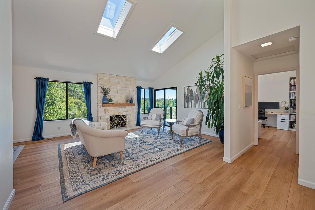 128 Canyon Rim Drive