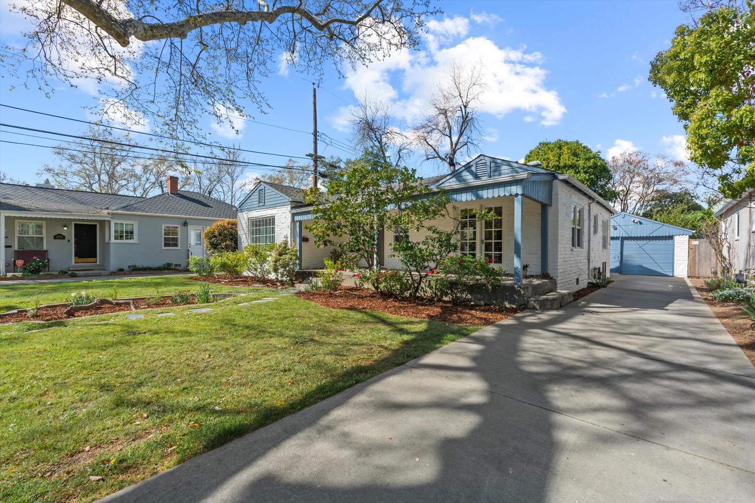 2770 Freeport Boulevard