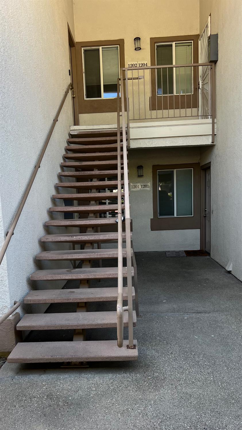 8020 Walerga Road 1201