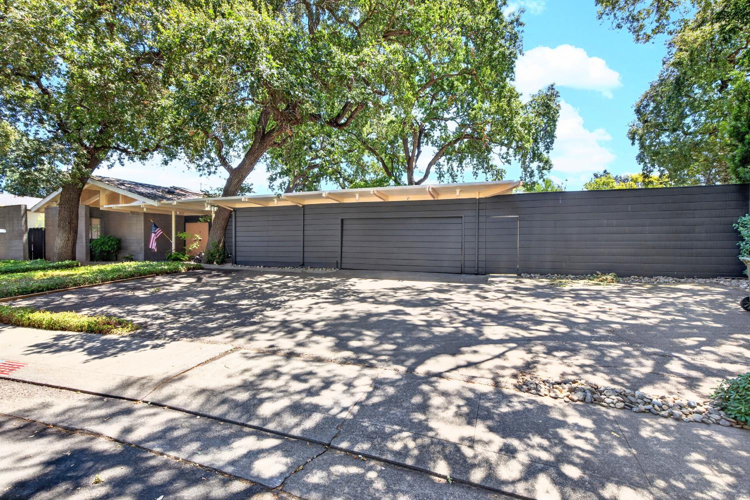 7714 Parkwoods Drive