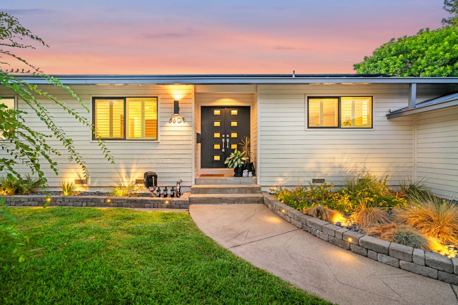 6609 Penney Way