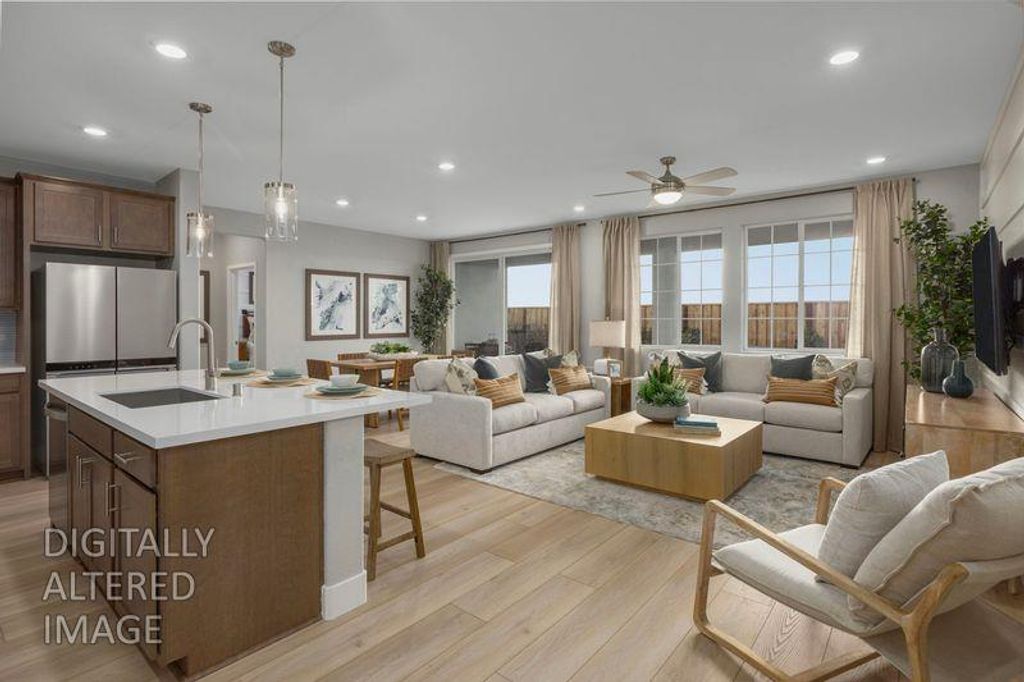 Photo of 10327 Dal Court, Elk Grove, CA 95757 (MLS # 226035477)