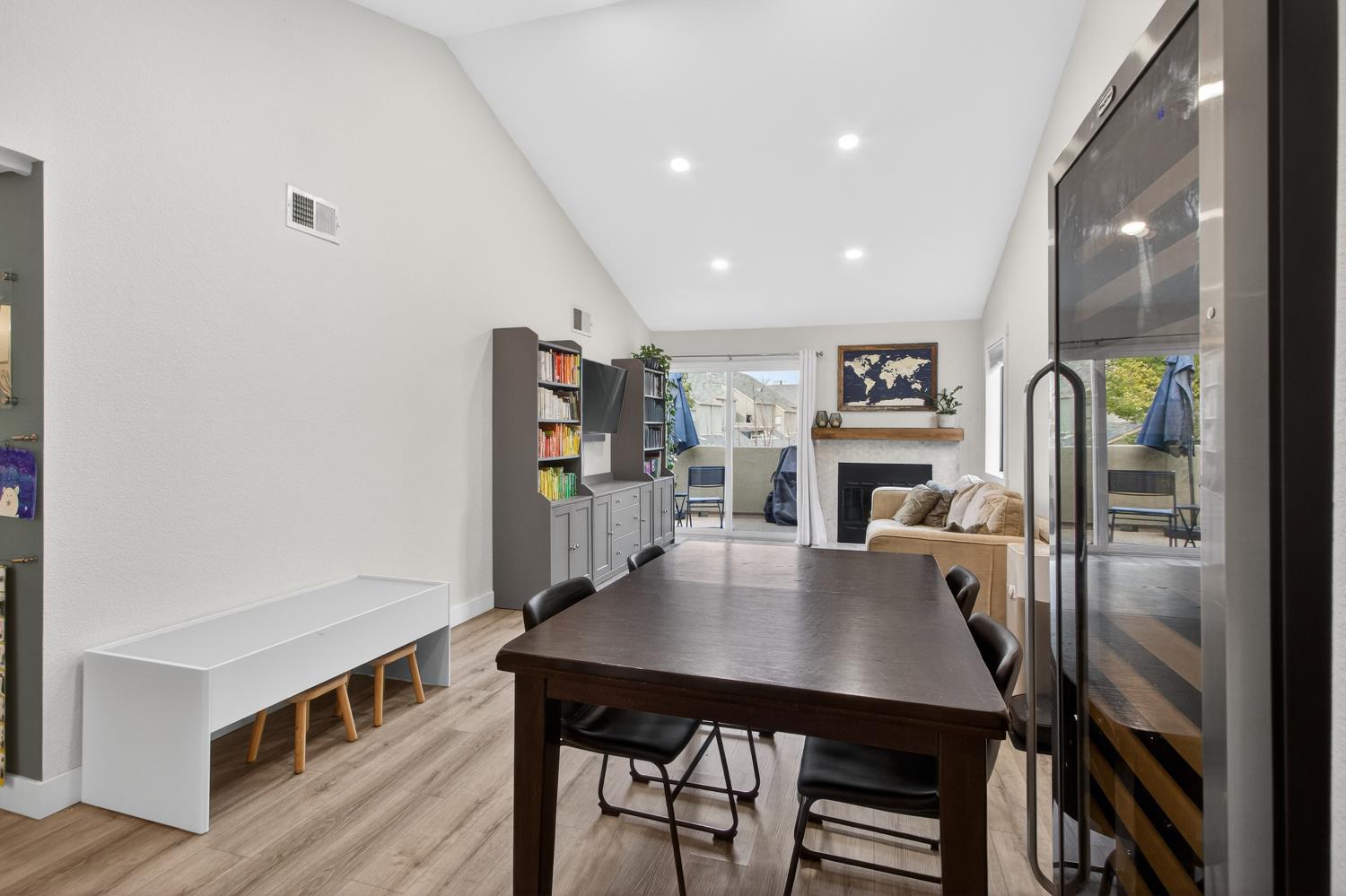 5226 Hemlock Street 5