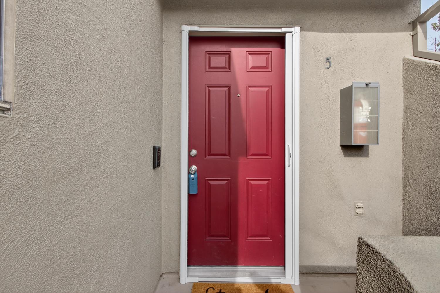 5226 Hemlock Street 5