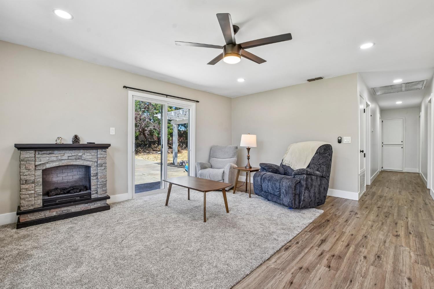 1502 Hazel Court