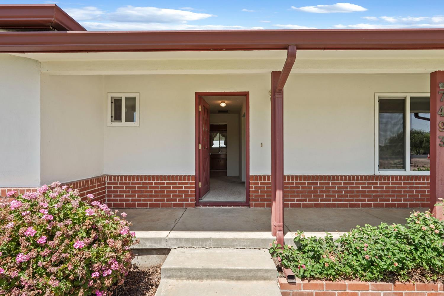 7493 E Highway 26