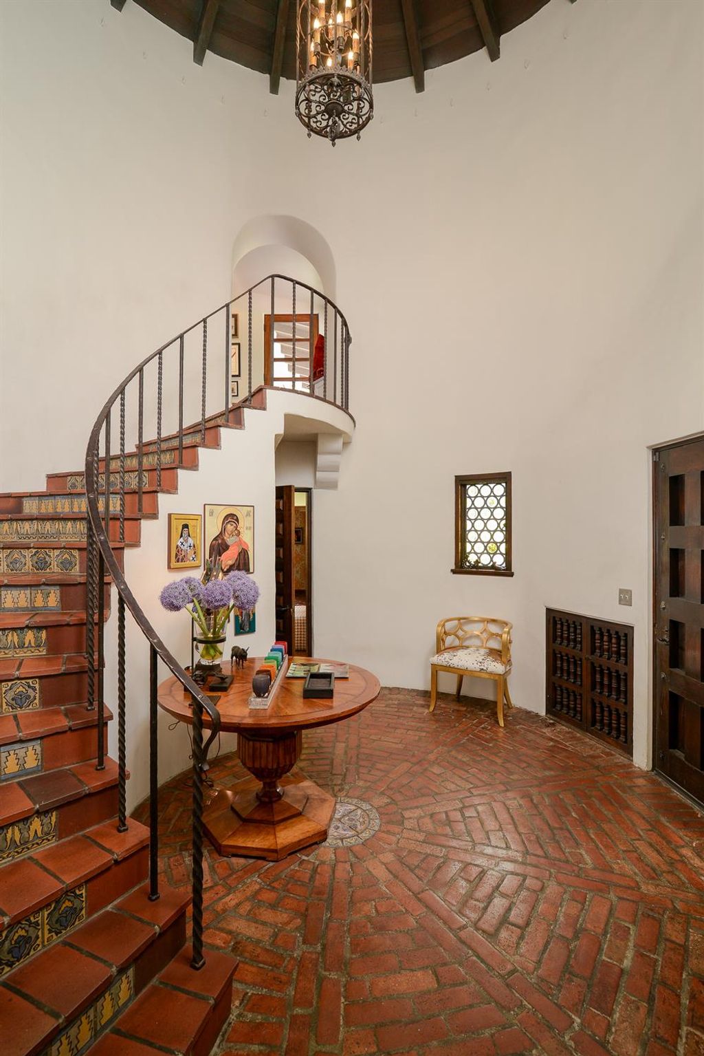 Photo of 3001 Morse Avenue, Sacramento, CA 95821 (MLS # 225091036)