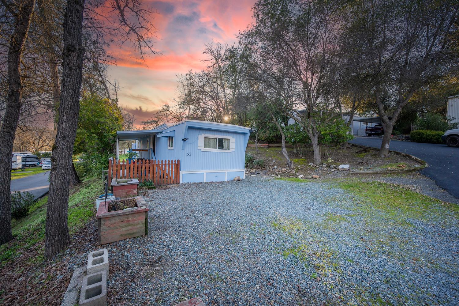 1525 Cold Springs Road 55