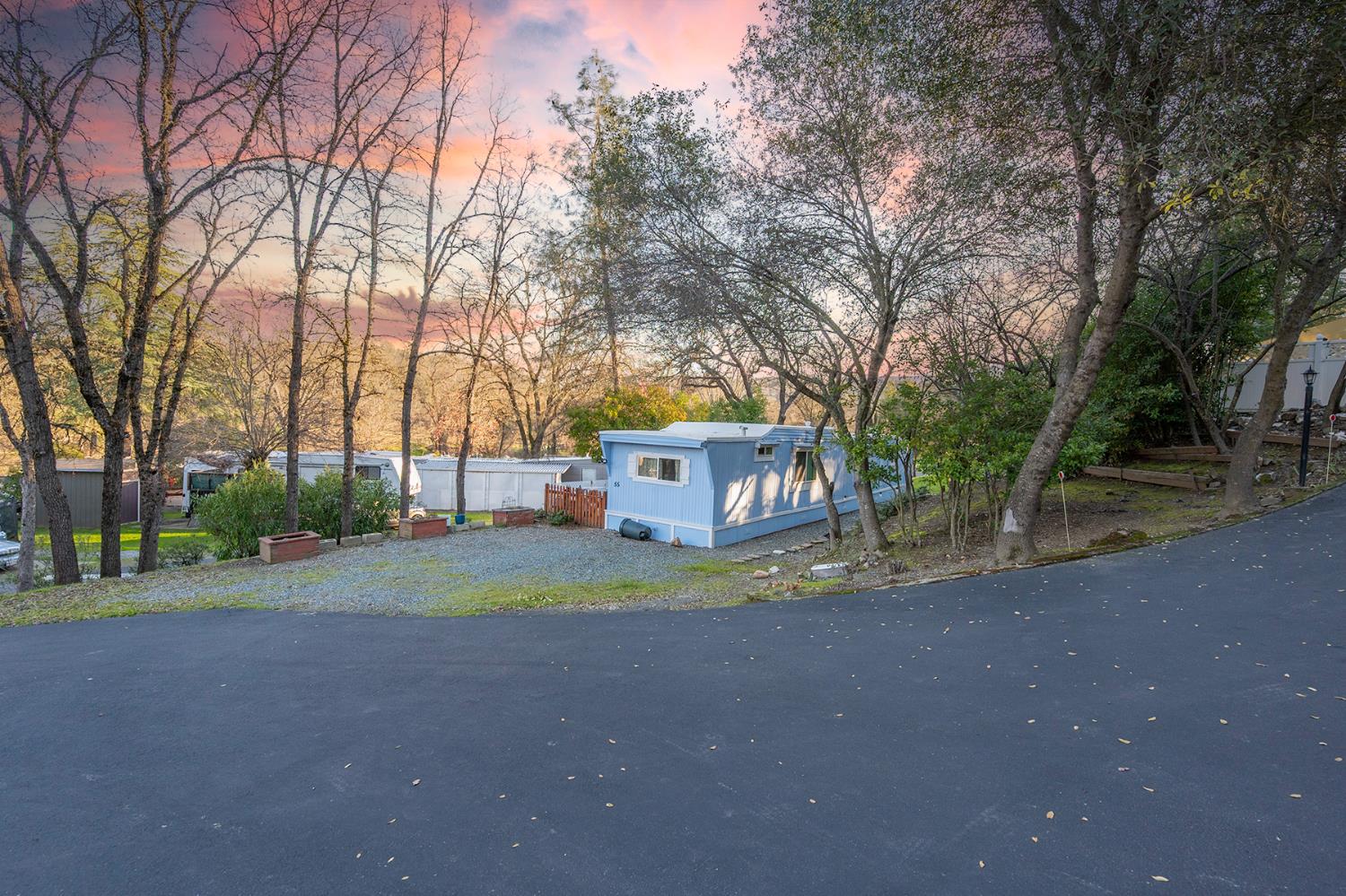 1525 Cold Springs Road 55