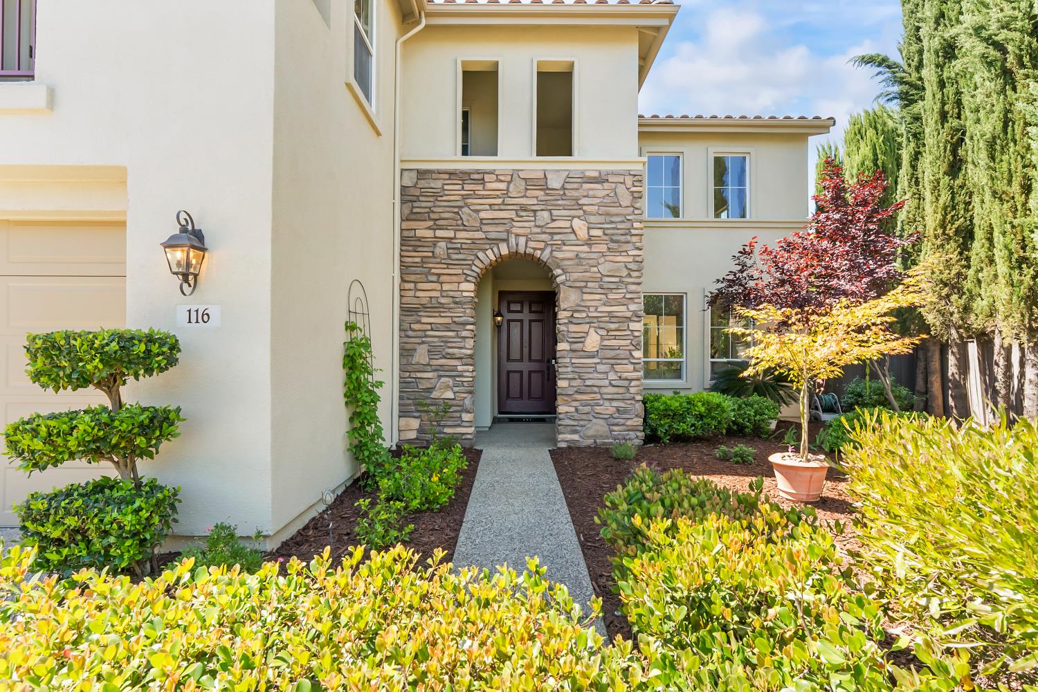 116 Wolf River Court