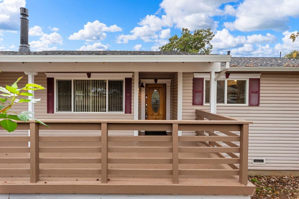 Photo of 252 Poet Smith Drive, Auburn, CA 95603 (MLS # 225147426)