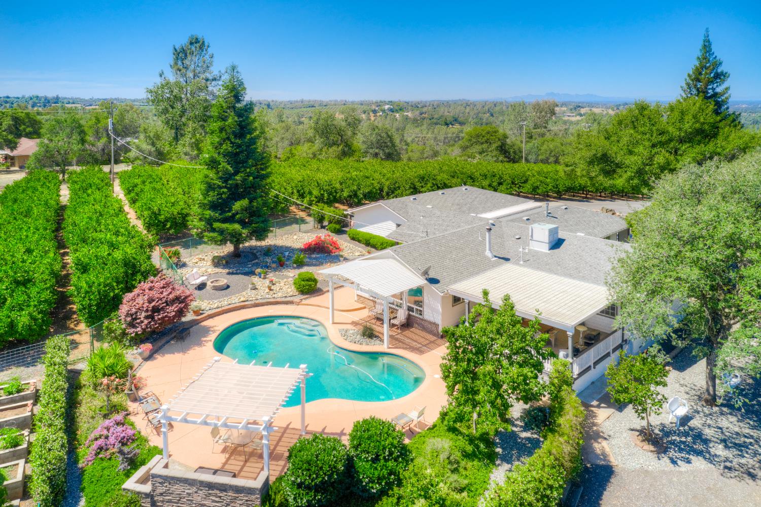 78 Circle View Drive