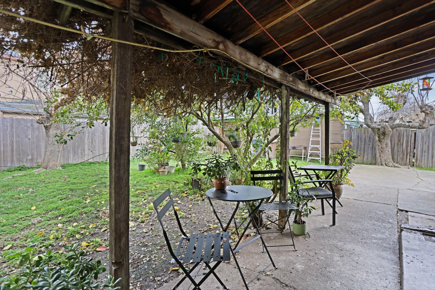 517 S Sacramento Street