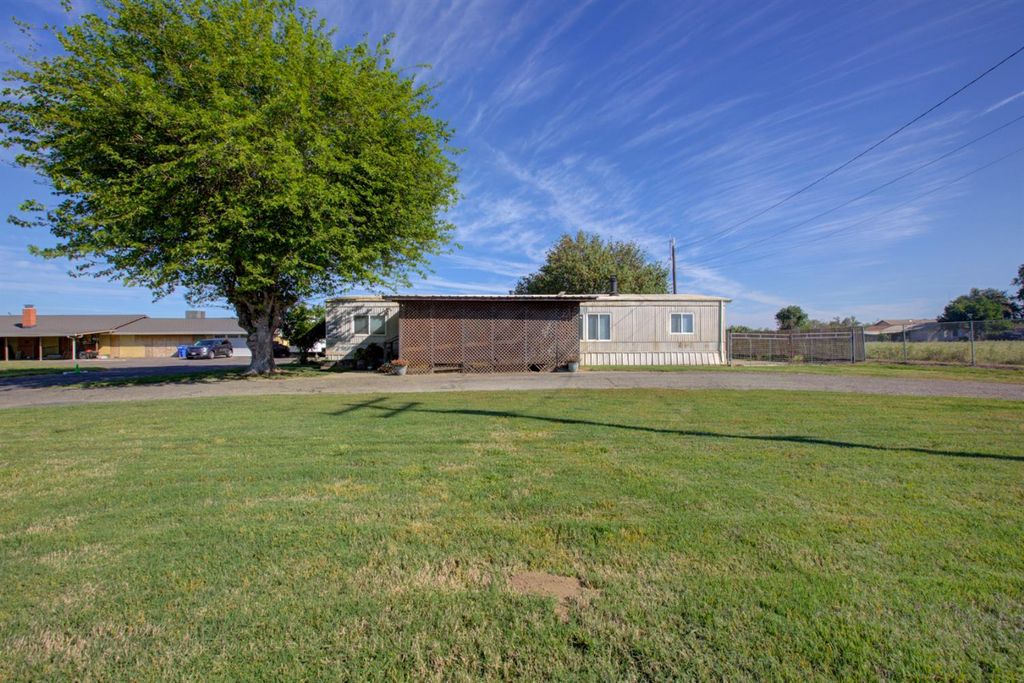 Photo of 3725 W Simmons Road, Turlock, CA 95380 (MLS # 226033983)
