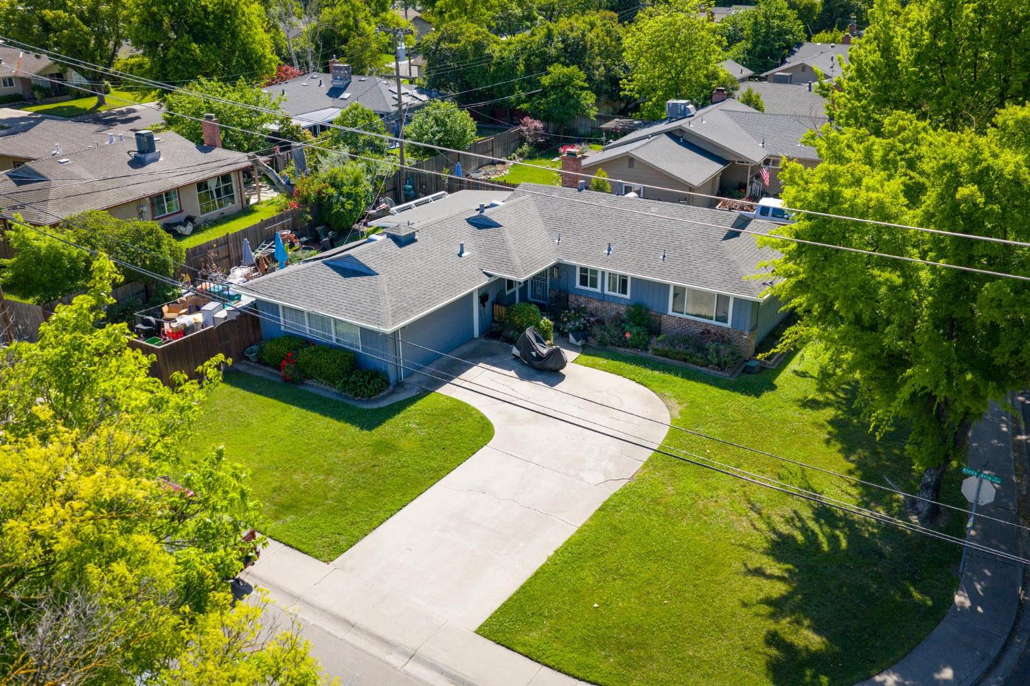 6505 N Alexandria Place