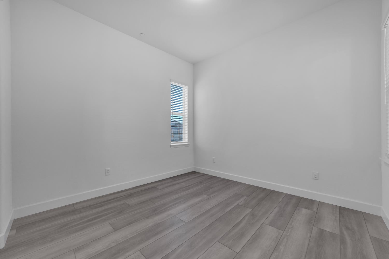 3406 Loggerhead Circle