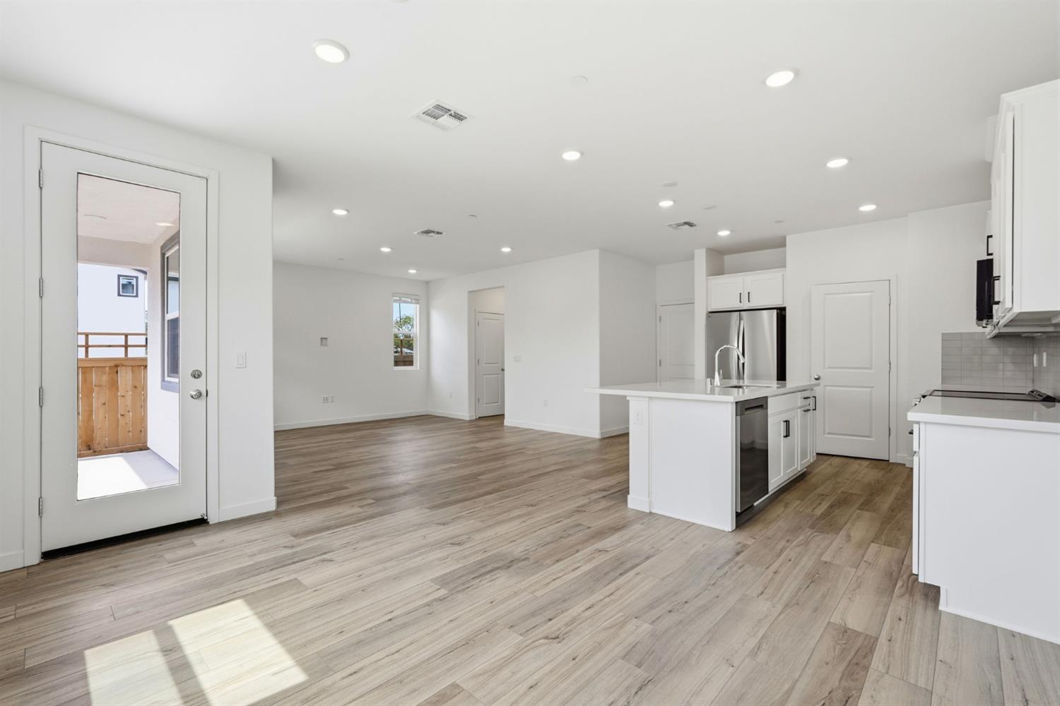 1001 Ginkgo Circle