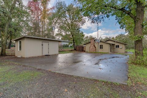 7040 Horseshoe Bar Road Loomis CA 95650