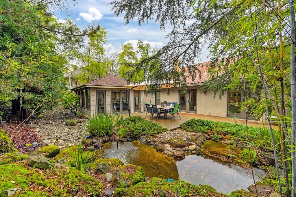 Photo of 15118 Robles Grandes Drive, Rancho Murieta, CA 95683 (MLS # 225145313)