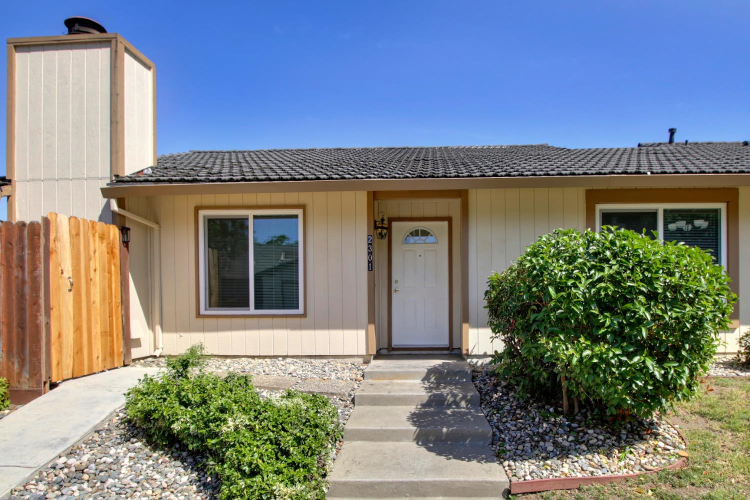 2301 Walnut Grove Way