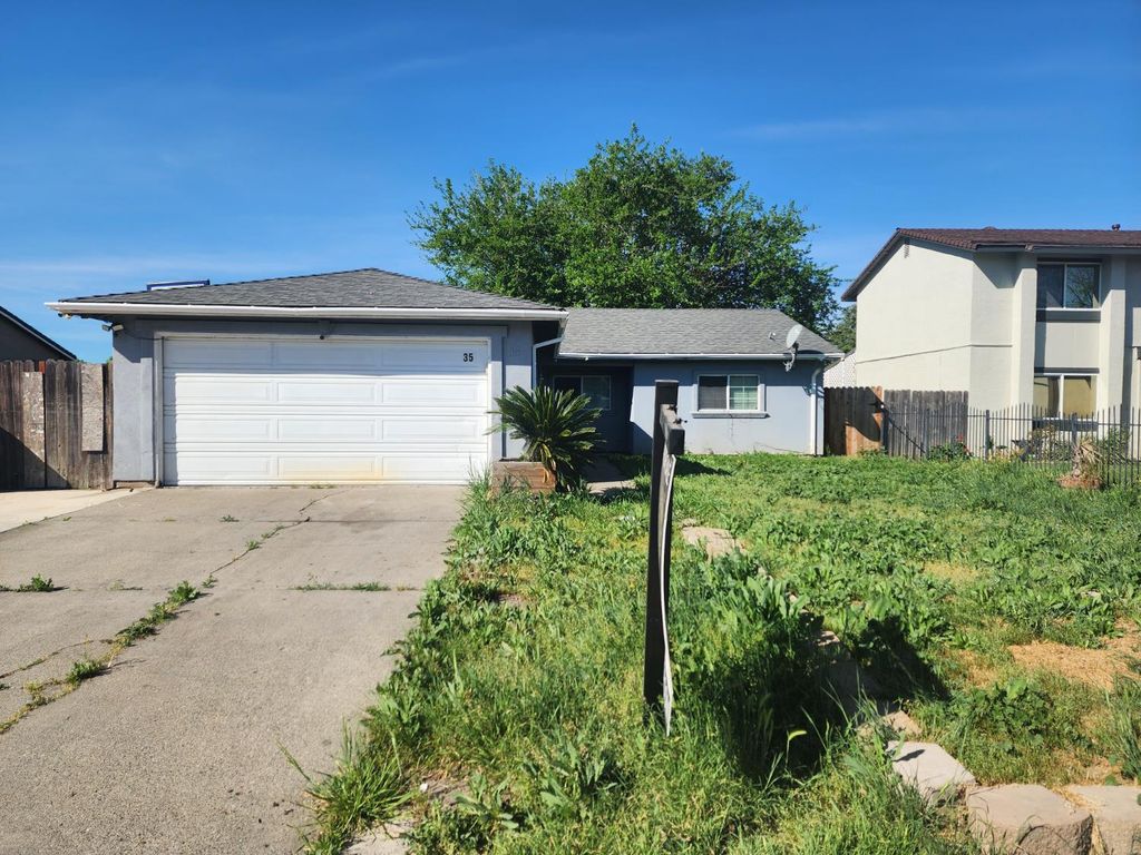 Photo of 35 Monaghan Circle, Sacramento, CA 95823 (MLS # 226034626)