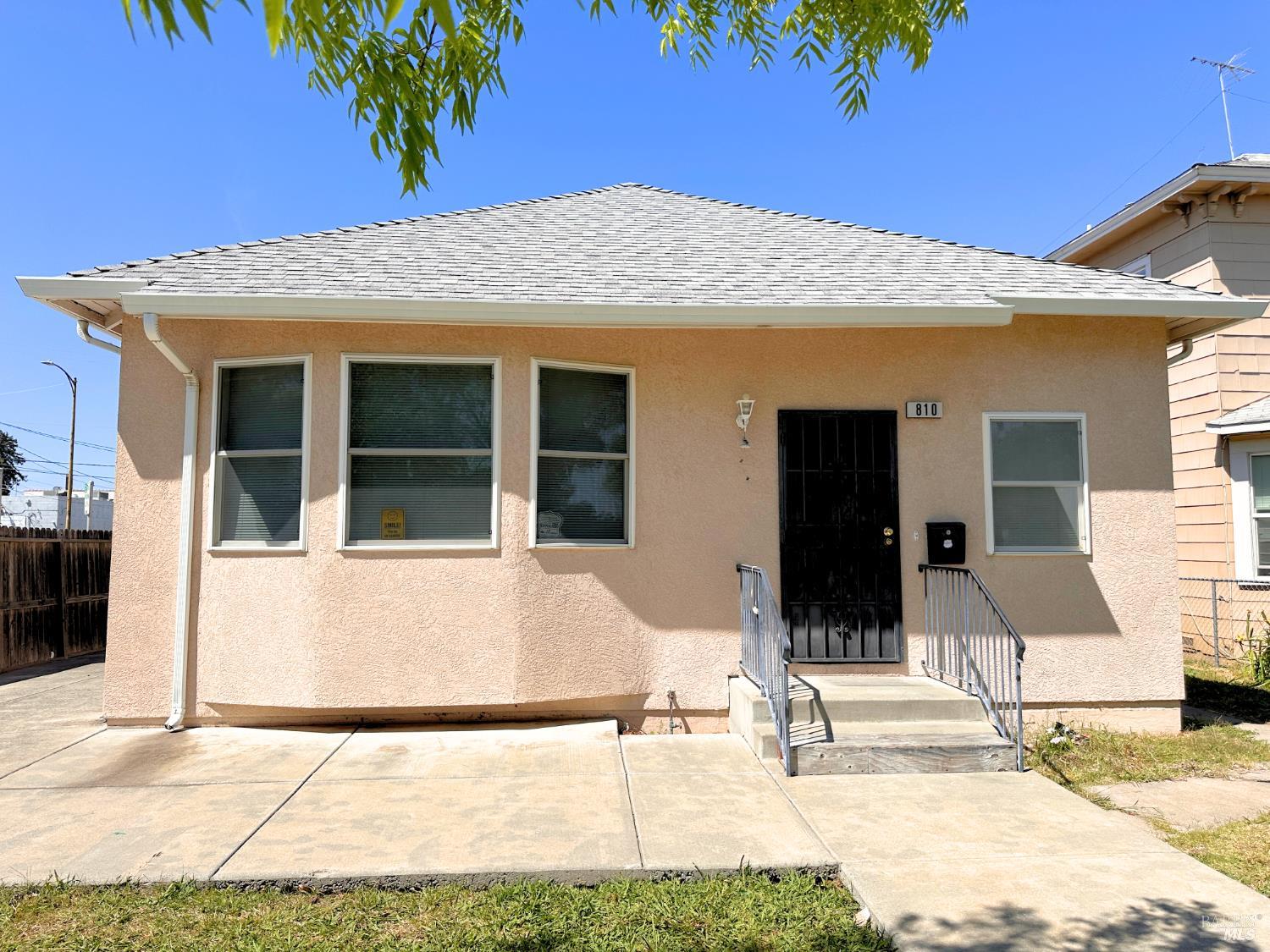Listing image 4