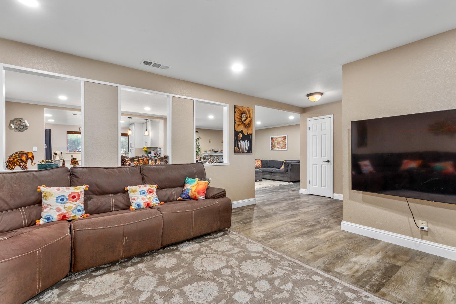 17188 Von Sosten Road