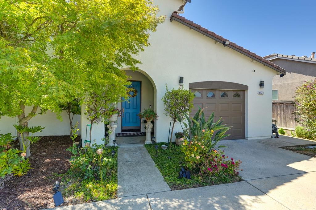 1141 Southwick Lane