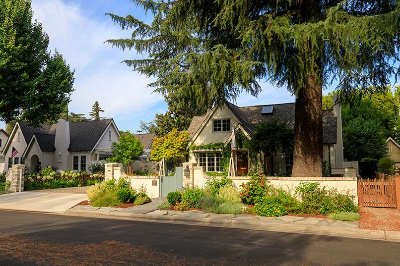 923 Magnolia Avenue