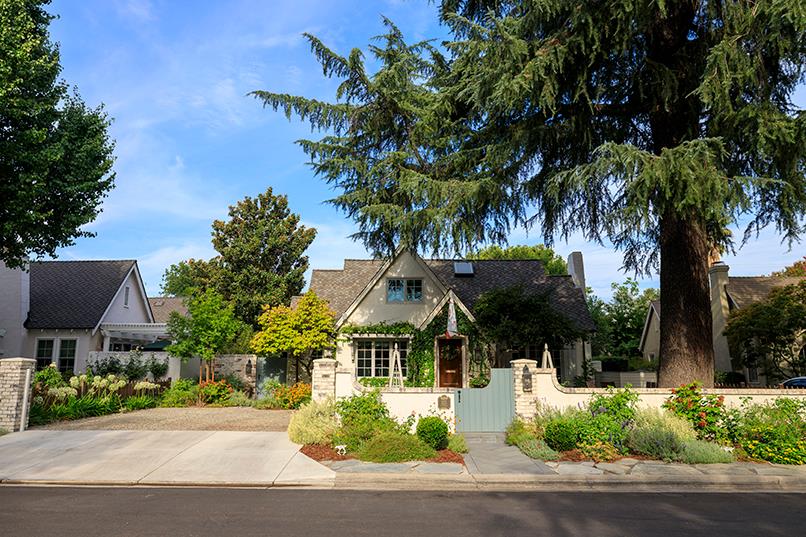 923 Magnolia Avenue