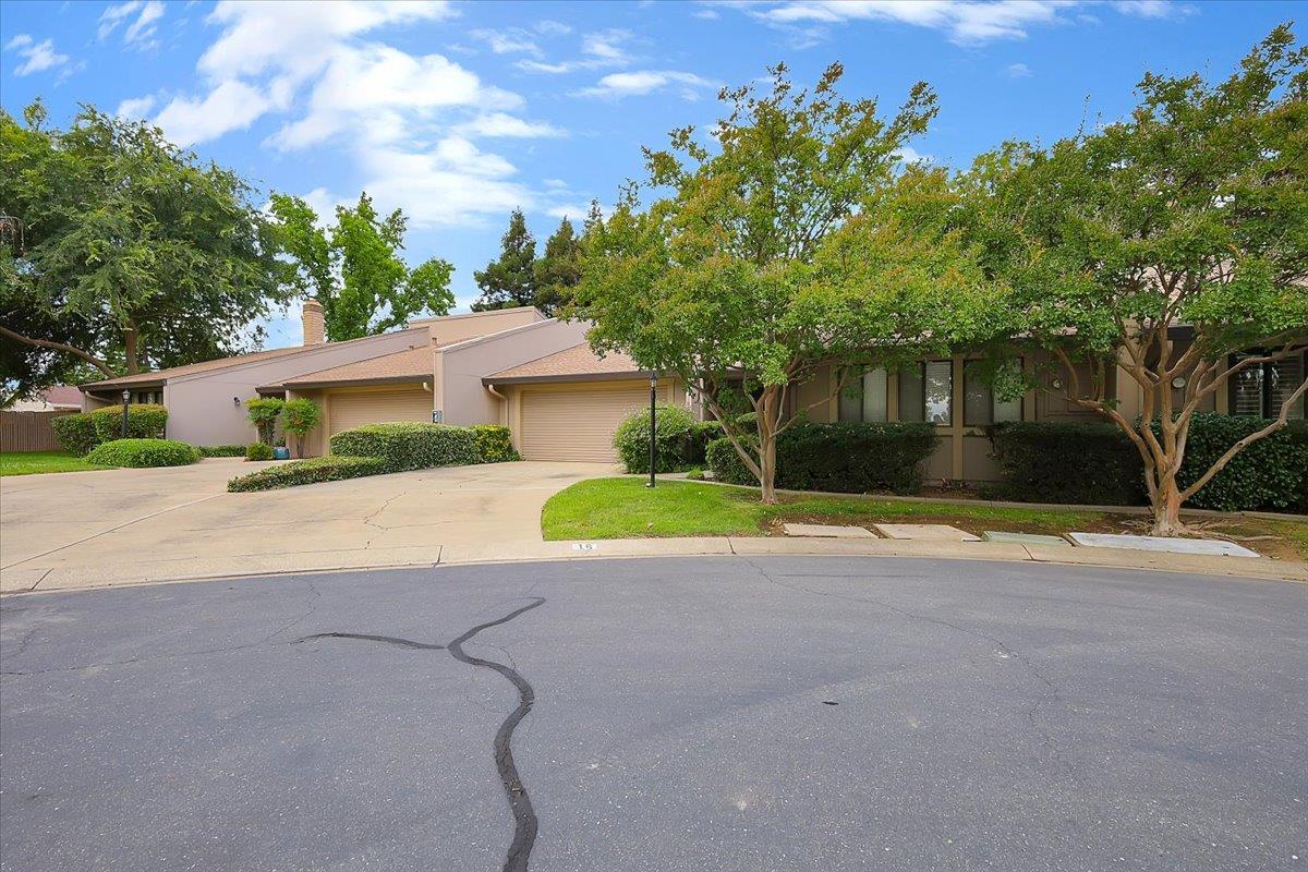 1529 Lincoln Road 16
