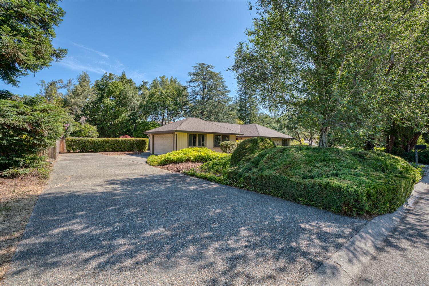 8661 Farley Way