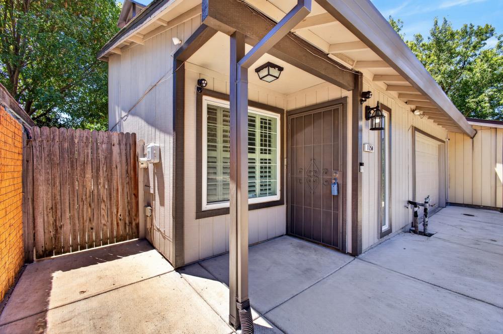 1754 Urbana Way
