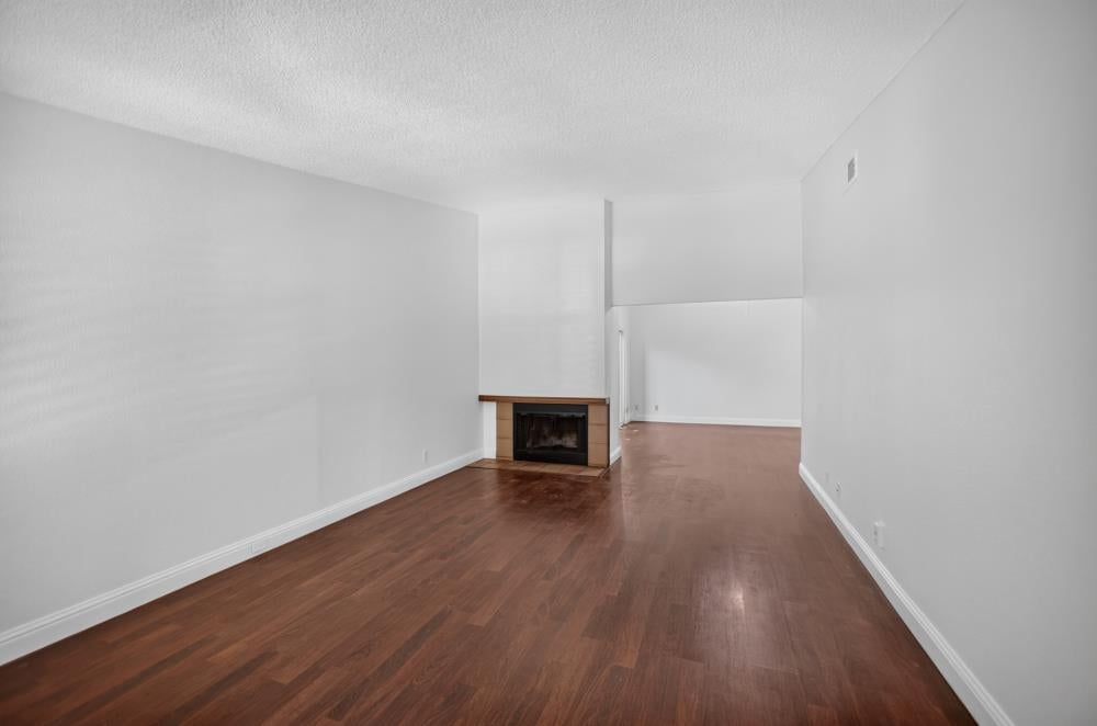 1754 Urbana Way