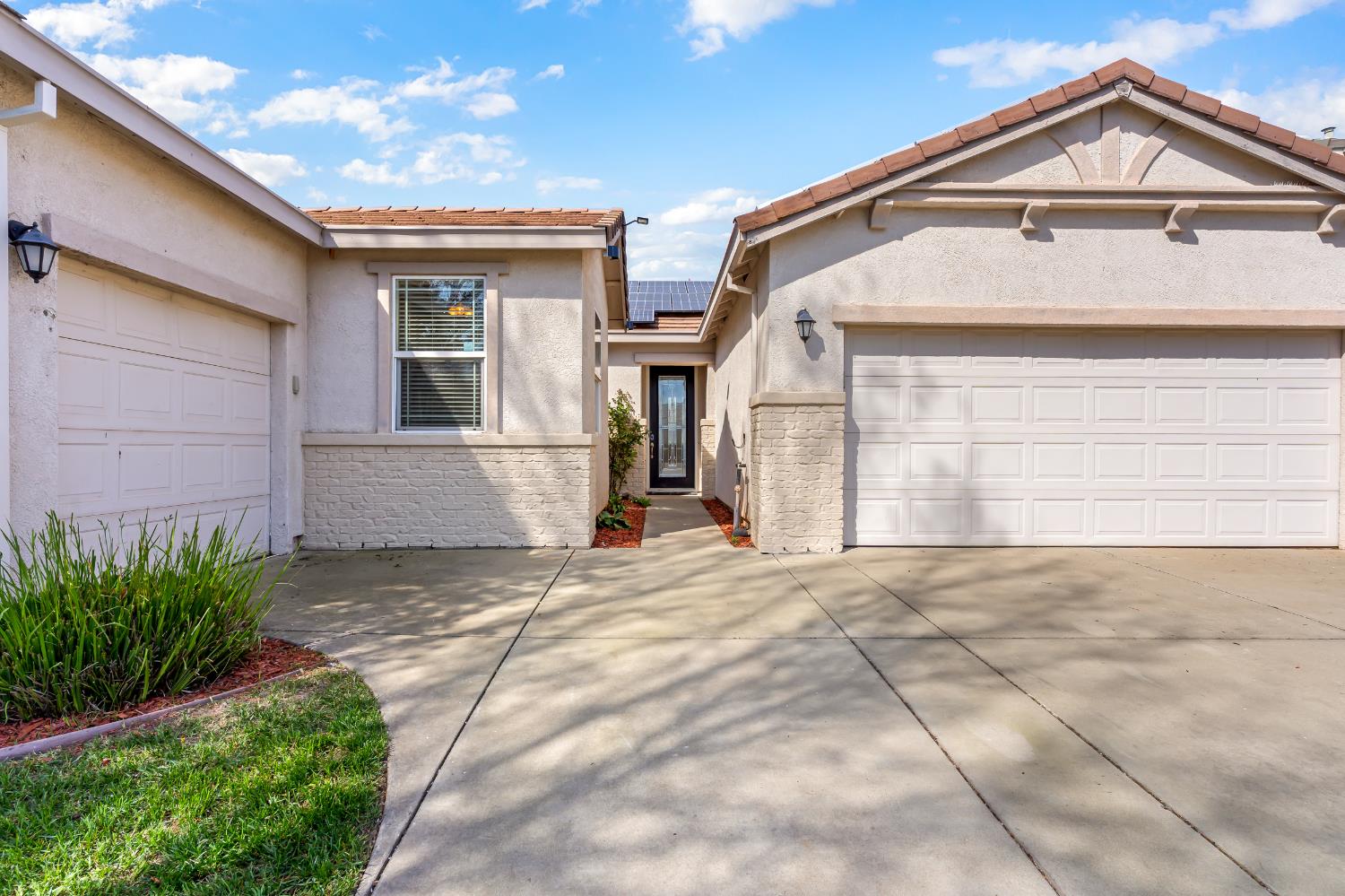 1595 SE Three Rivers Drive