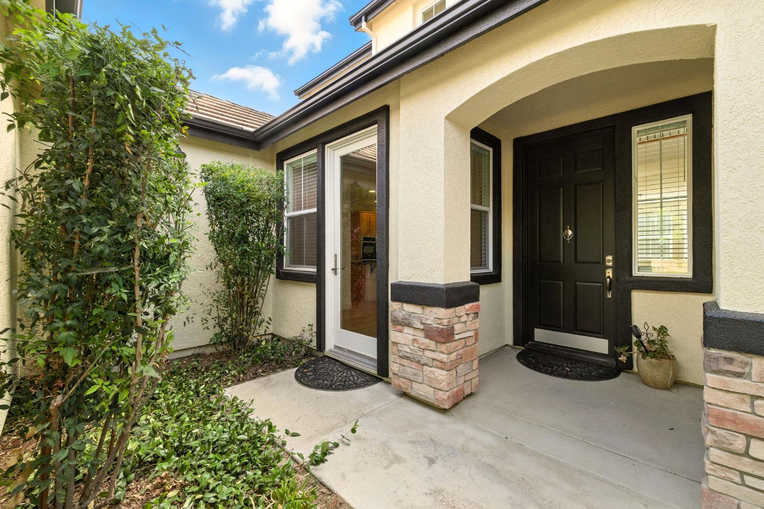 9909 Albacore Way