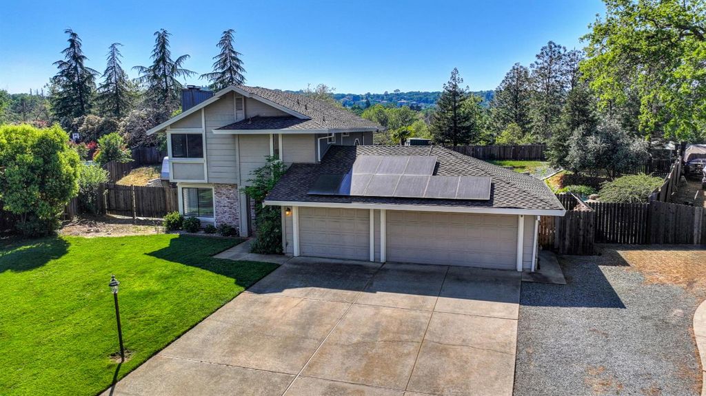 Photo of 1597 Normanton Place, El Dorado Hills, CA 95762 (MLS # 226033743)