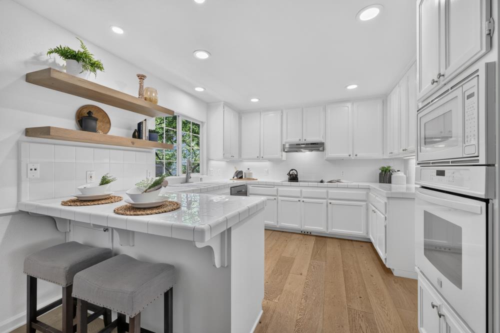 3040 Granada Court 24