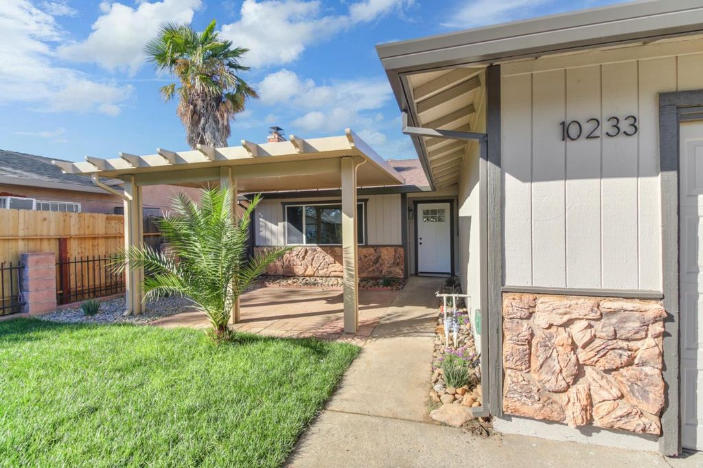 Photo of 10233 Countryside Way, Sacramento, CA 95827 (MLS # 226004860)
