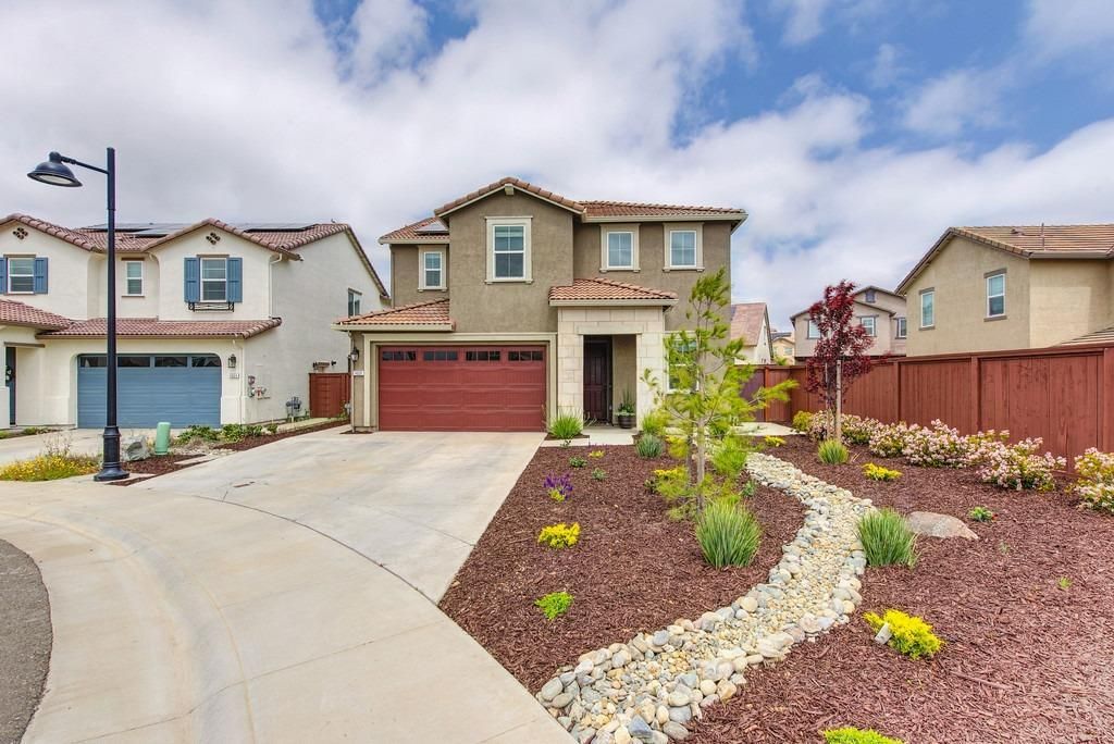 Photo of 4828 Aldridge Ravine Court, Folsom, CA 95630 (MLS # 225114919)
