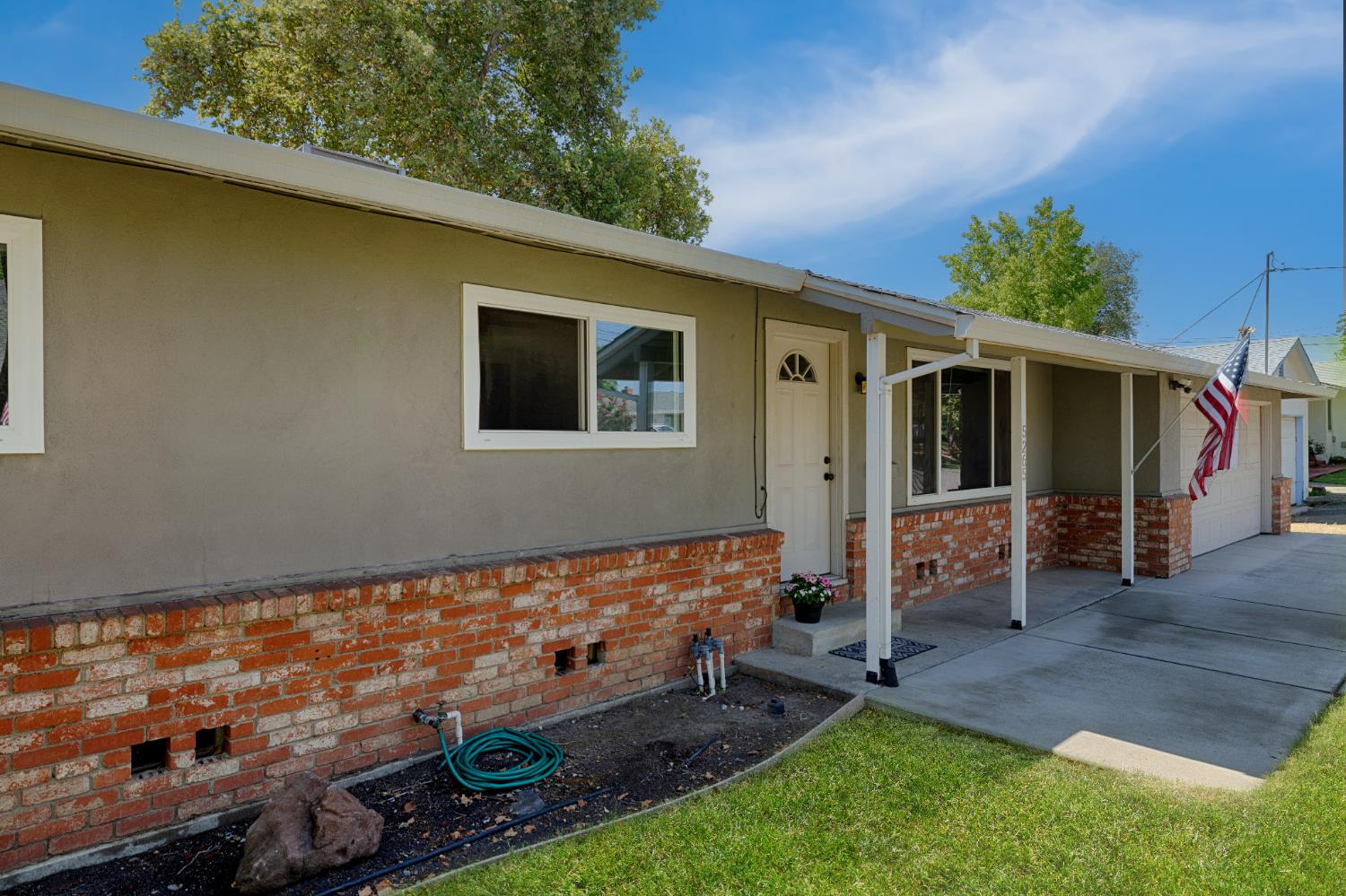 5265 4th Street