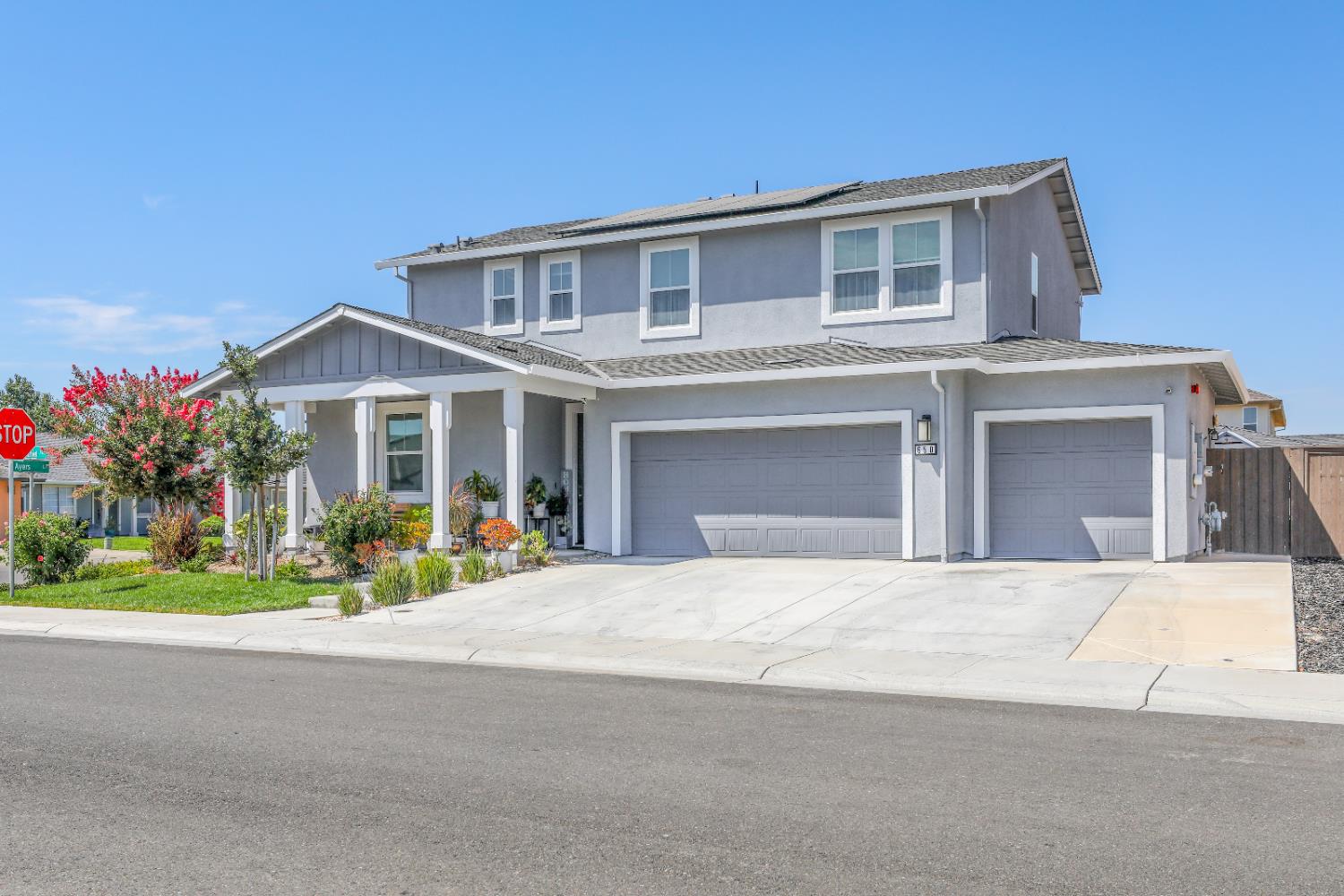 650 Nathaniel Avenue