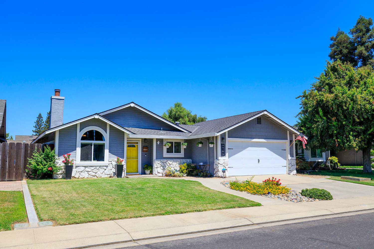 5209 Cottage Lane