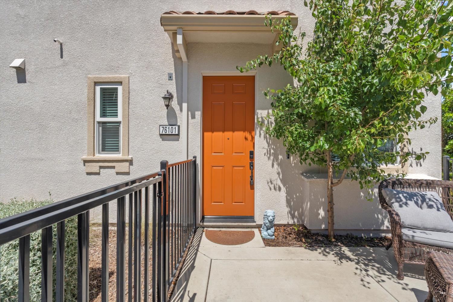 5301 E Commerce Way 76101