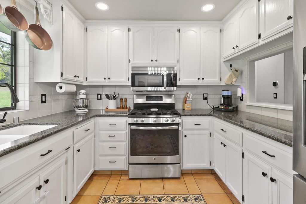 Photo of 2767 Shilo Drive, Placerville, CA 95667 (MLS # 226032353)