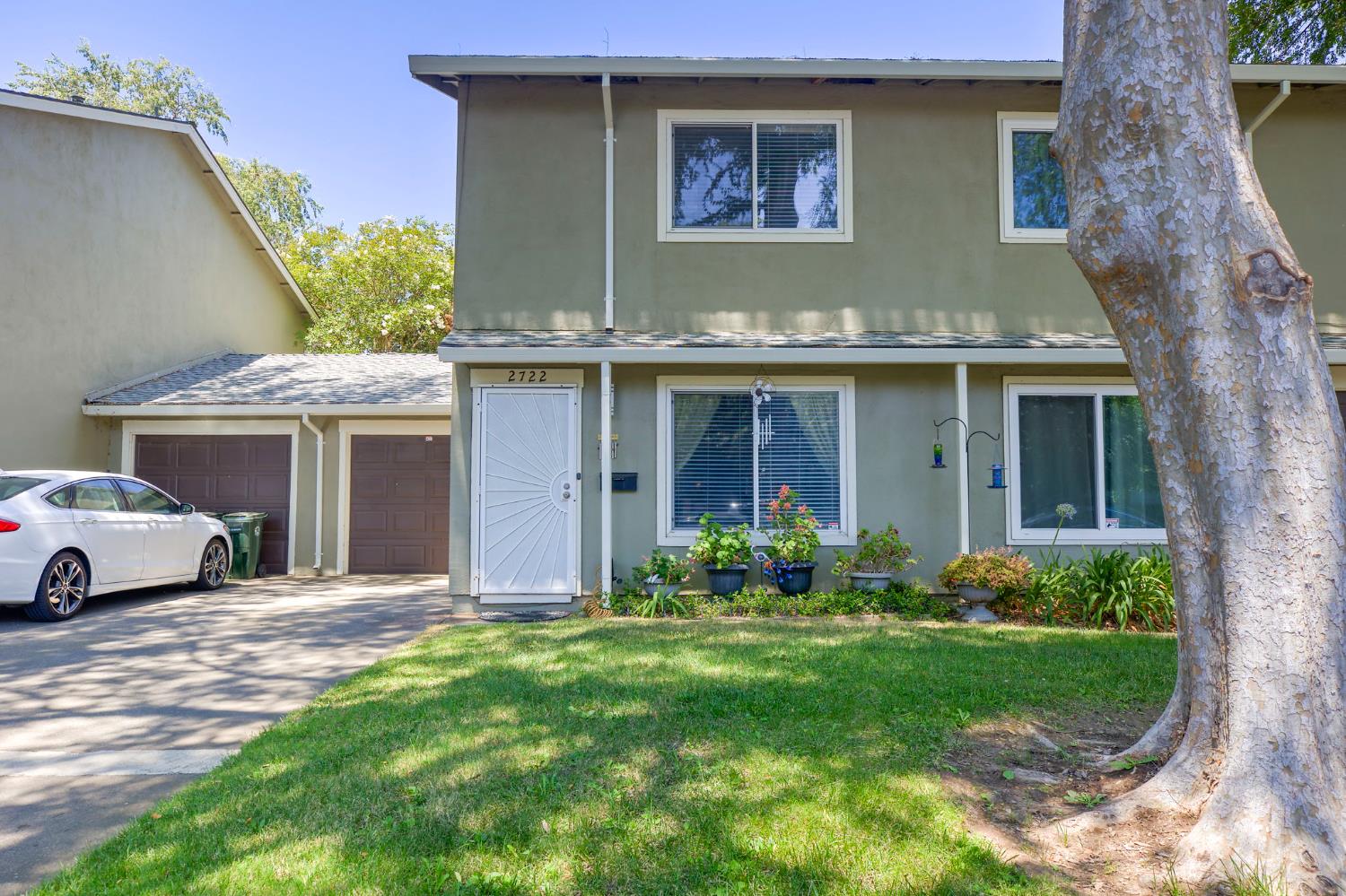2722 La Verta Court